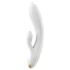 Satisfyer Double Flex - vibrator cu braț pentru clitoris controlat prin aplicație (alb)