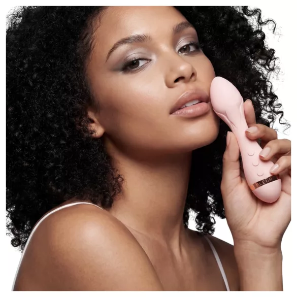 Vush Fleur - vibrator de masaj cu acumulator, rezistent la apă (roz)