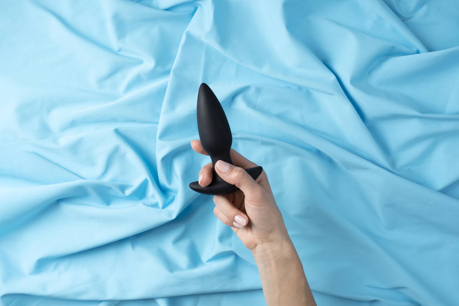 Vibrator anal cu design subțire pentru începători din oferta Lovesexshop.ro sex shop